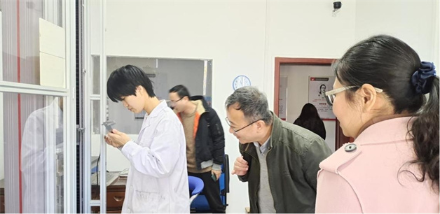 �Ͼ����պ����ѧ���������ֽ�ҵ���м�������