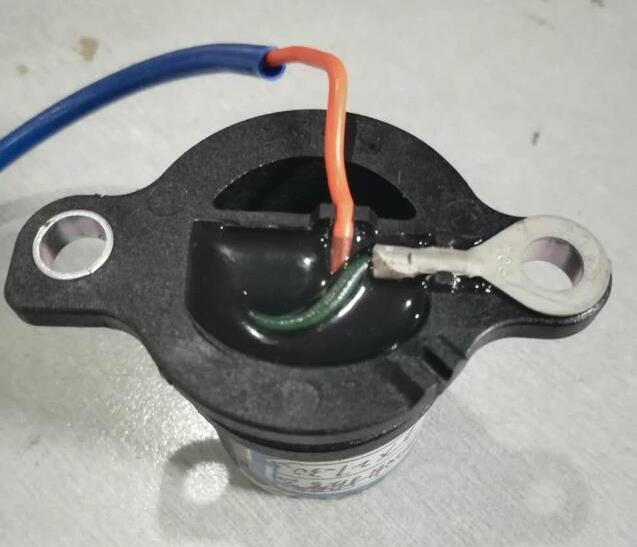 �������ĸ��¹�⽺