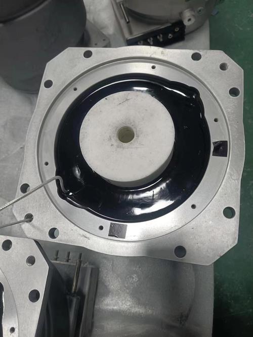 SL3032�͸��¹�⽺��Ϊ��ҵ������γ�Ч����